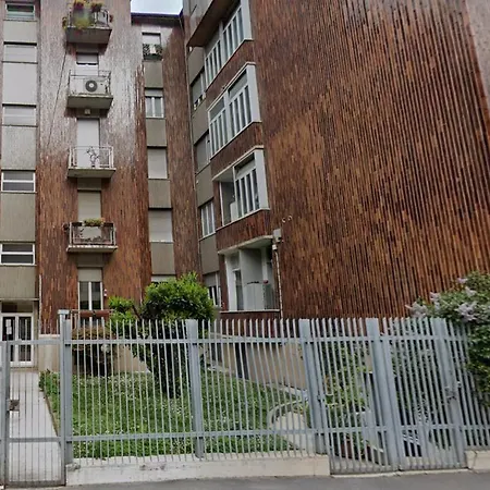 Daire Stazione Centrale-centro, Spazioso E Elegante Apt *